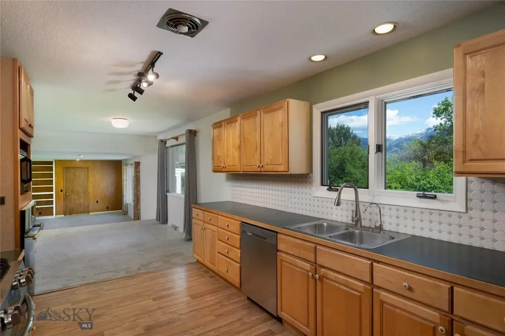 2890 Springhill Road Bozeman MT 59718