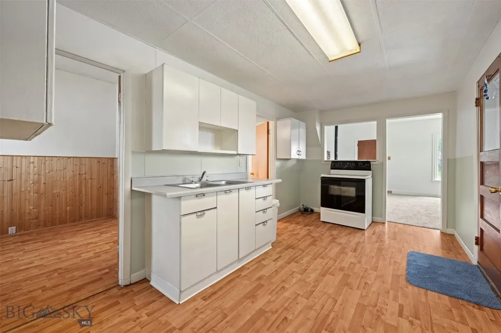 2125 Elm Butte MT 59701