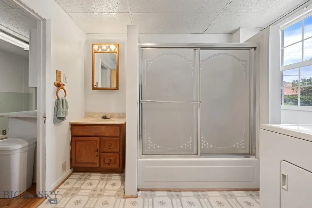 2125 Elm Butte MT 59701
