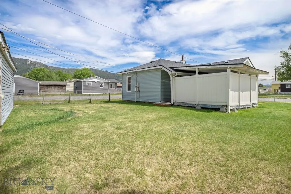 2125 Elm Butte MT 59701