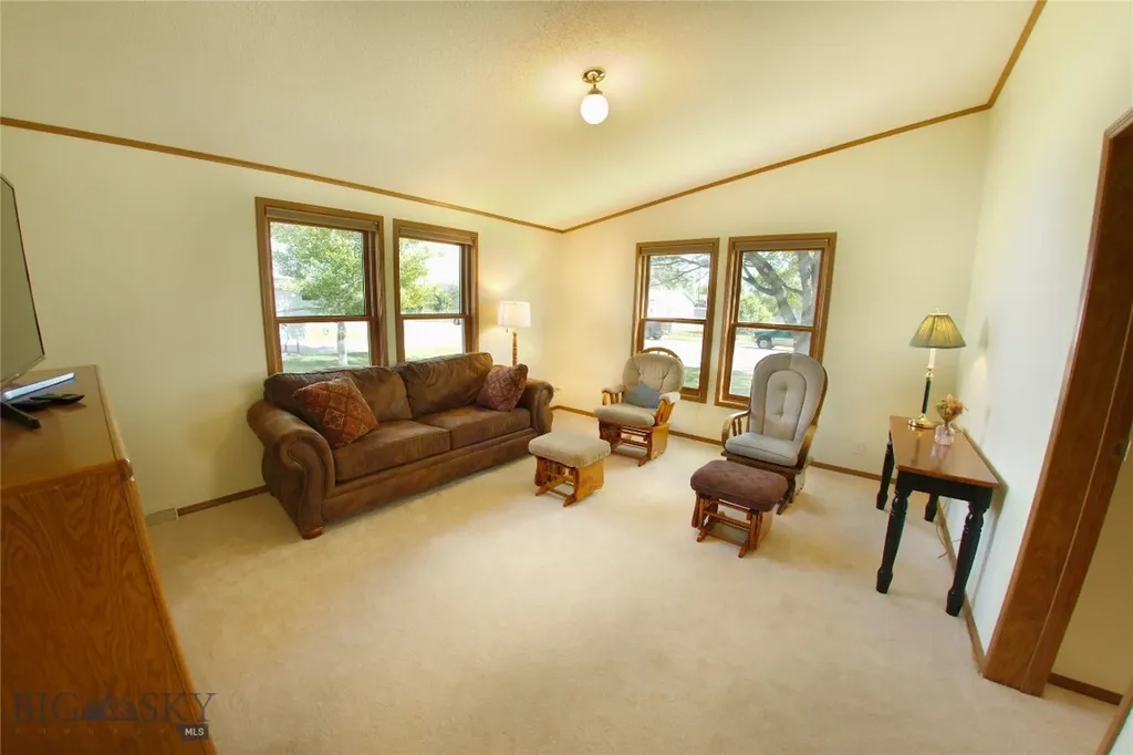 121 6th Avenue E Three Forks MT 59752
