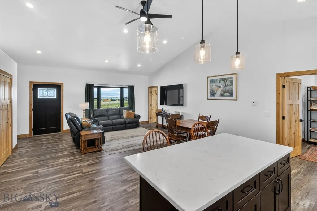 25 S 51 Ranch Drive Townsend MT 59644