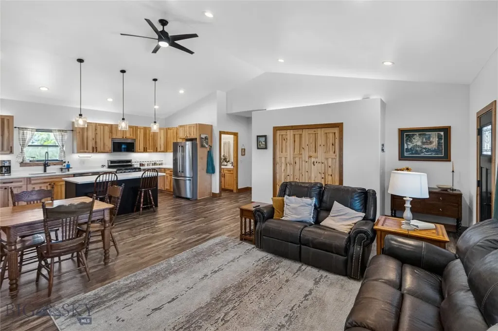 25 S 51 Ranch Drive Townsend MT 59644