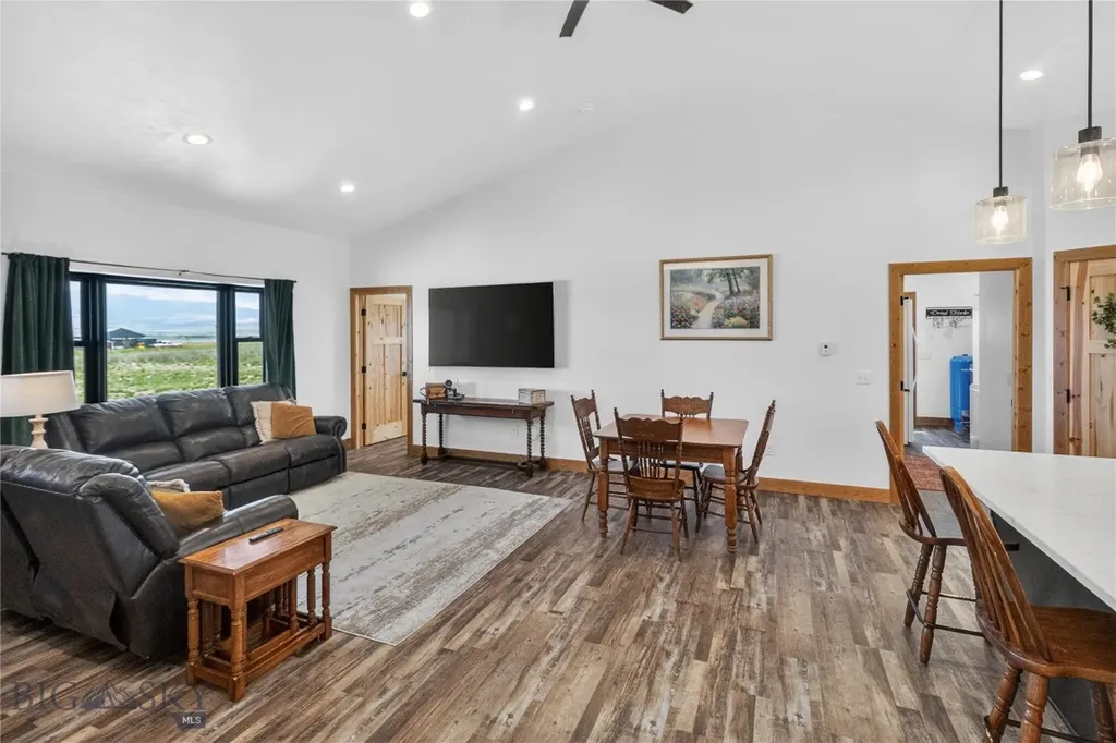 25 S 51 Ranch Drive Townsend MT 59644