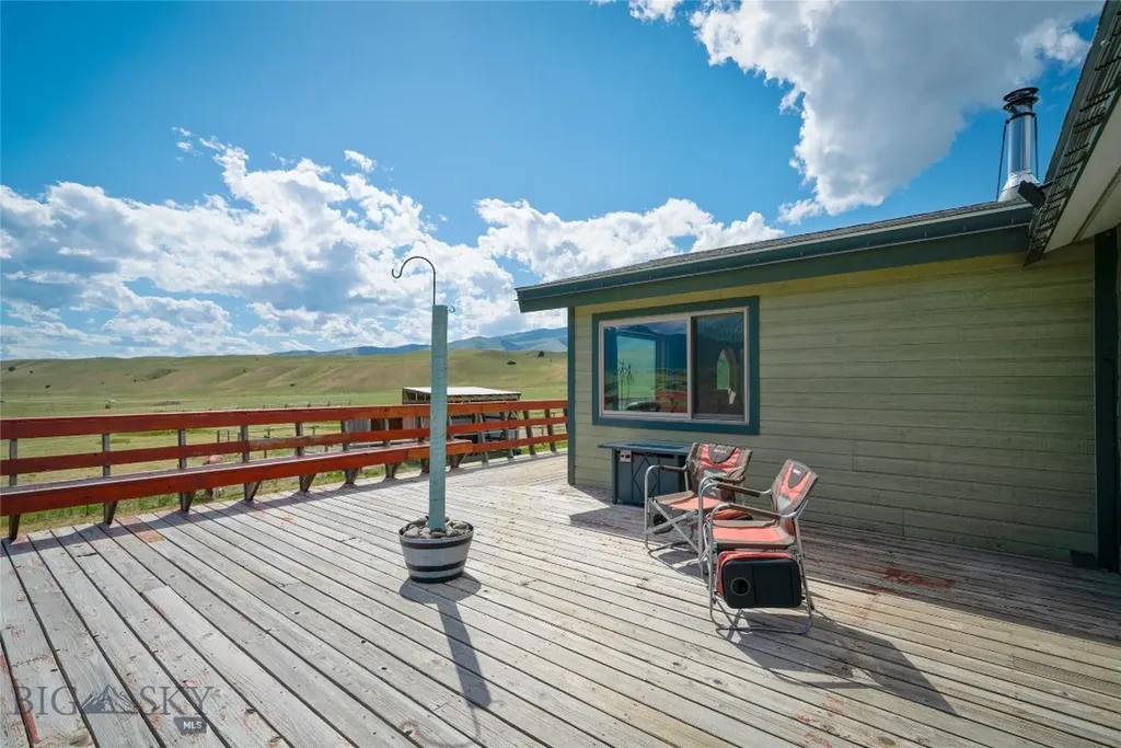 3480 Old Yellowstone Trail N Livingston MT 59047