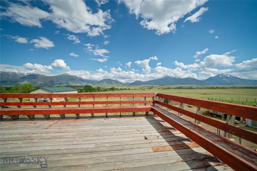 3480 Old Yellowstone Trail N Livingston MT 59047