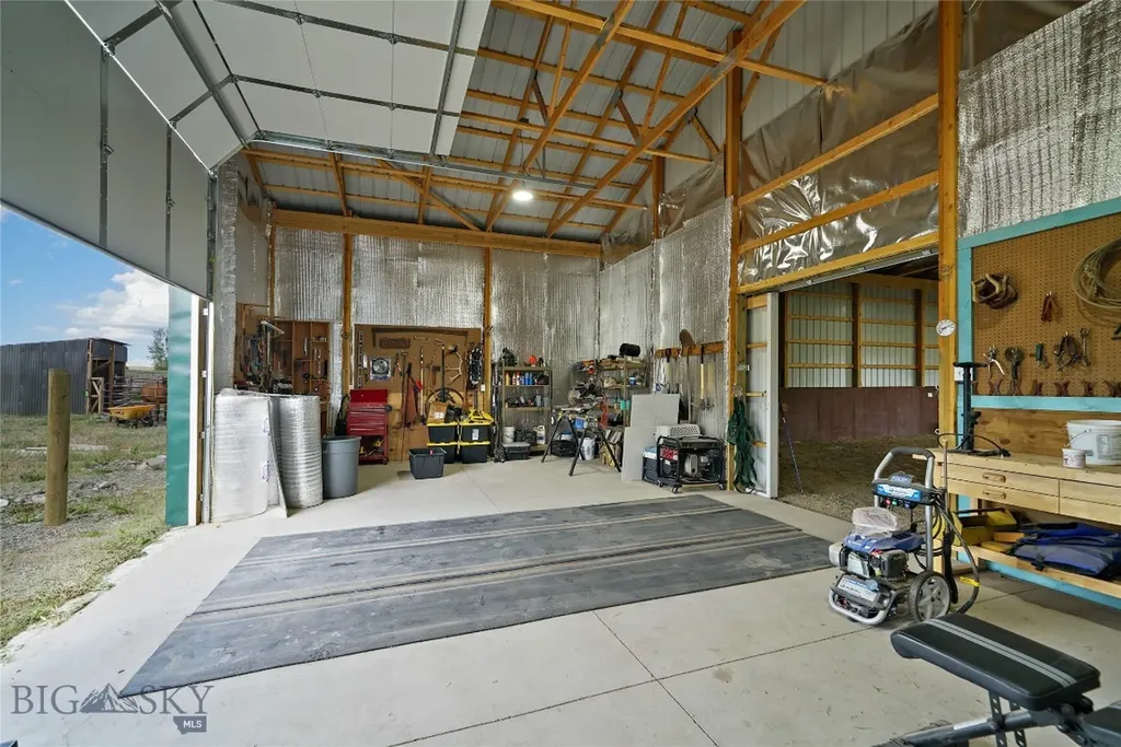 3480 Old Yellowstone Trail N Livingston MT 59047