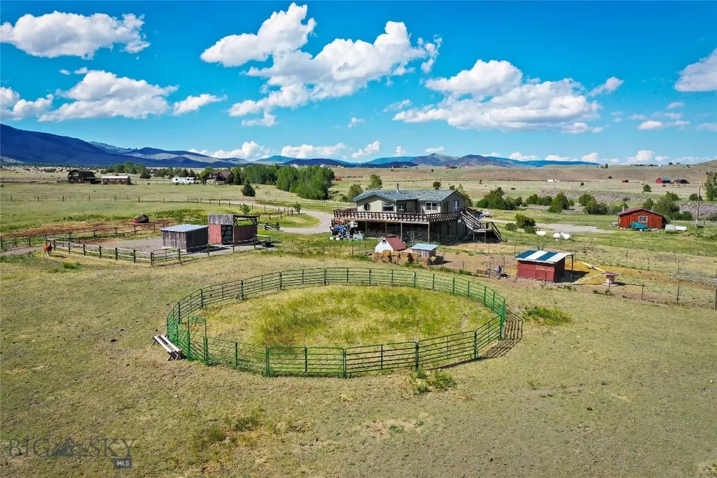 3480 Old Yellowstone Trail N Livingston MT 59047