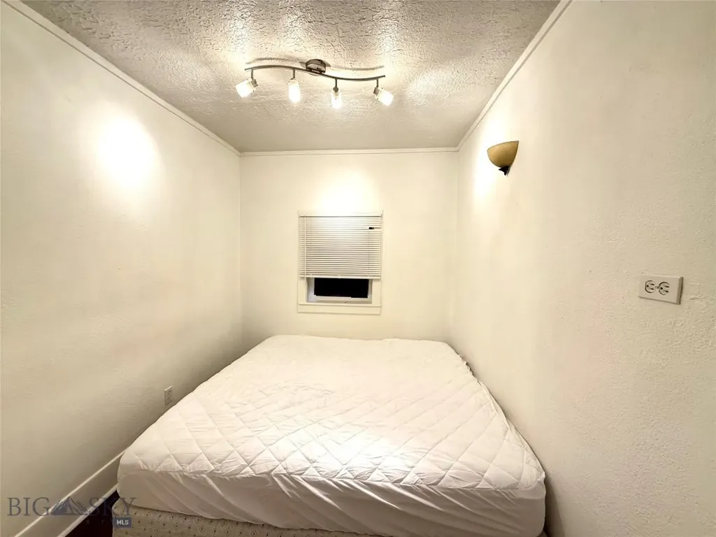 1010 Sunset Drive Deer Lodge MT 59722