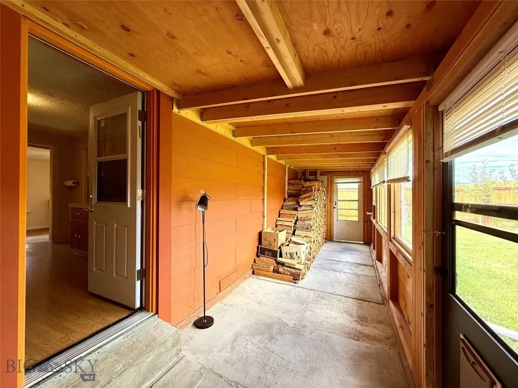 1010 Sunset Drive Deer Lodge MT 59722