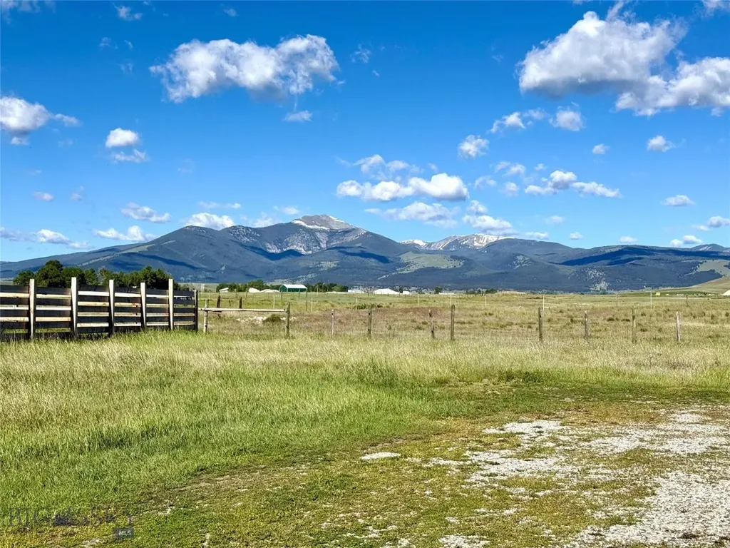 1010 Sunset Drive Deer Lodge MT 59722