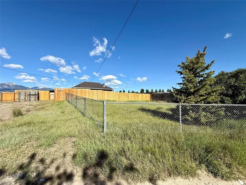 1010 Sunset Drive Deer Lodge MT 59722