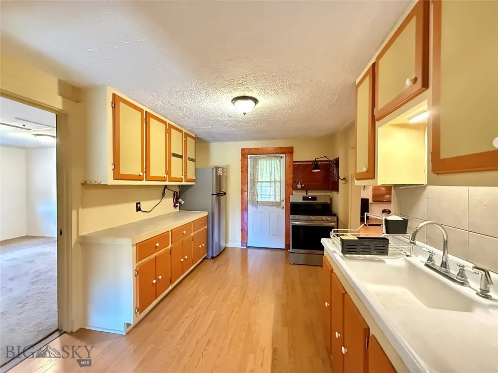 1010 Sunset Drive Deer Lodge MT 59722
