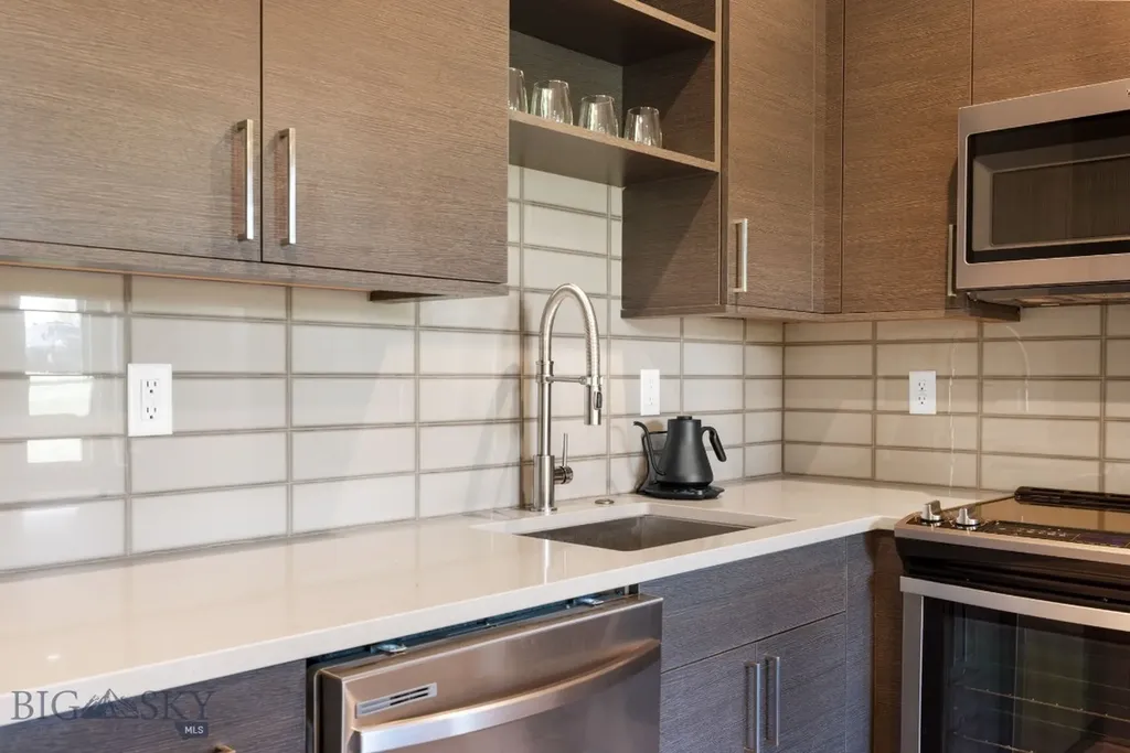 43 Highnoon Way Bozeman MT 5718