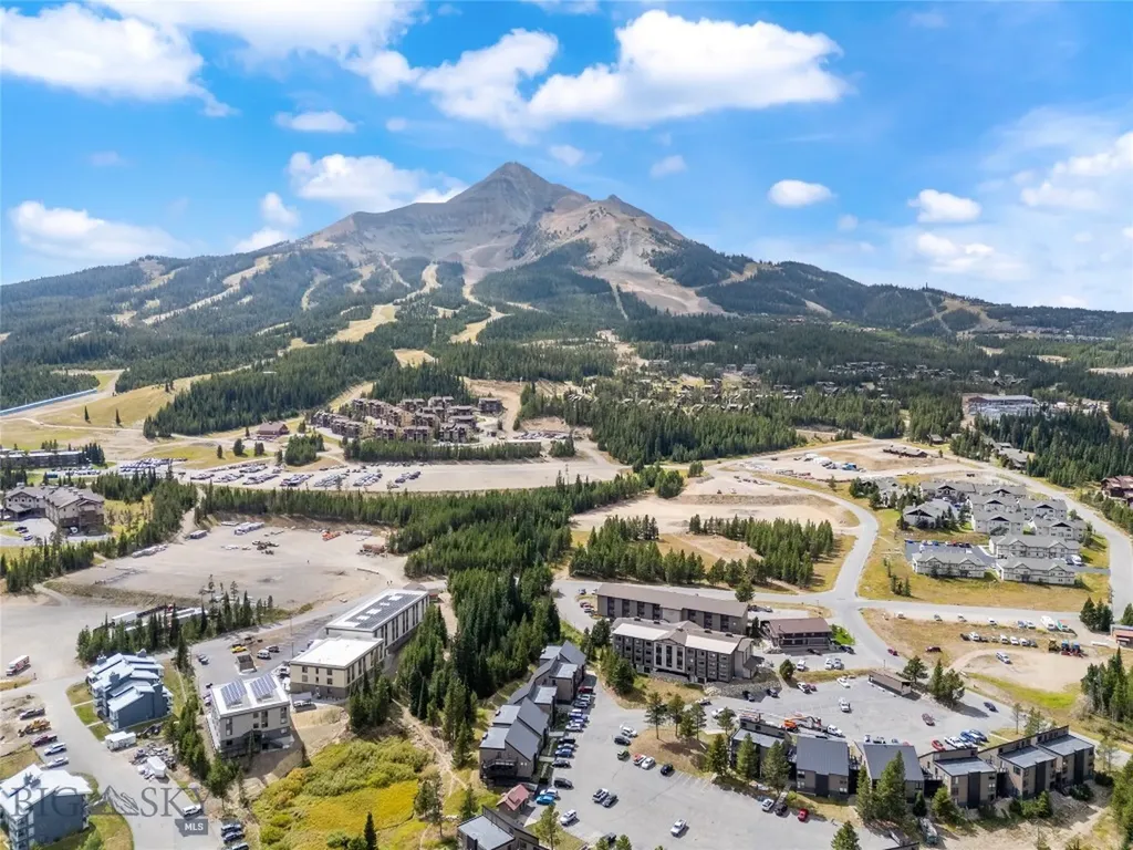 21 Sittingbull Road Big Sky MT 59716