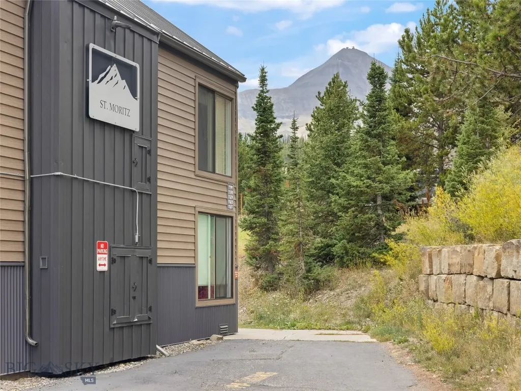 21 Sittingbull Road Big Sky MT 59716