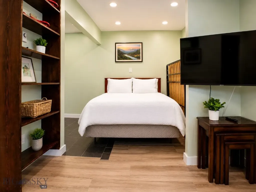 21 Sittingbull Road Big Sky MT 59716
