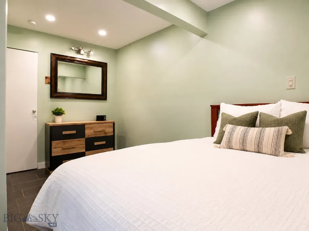 21 Sittingbull Road Big Sky MT 59716