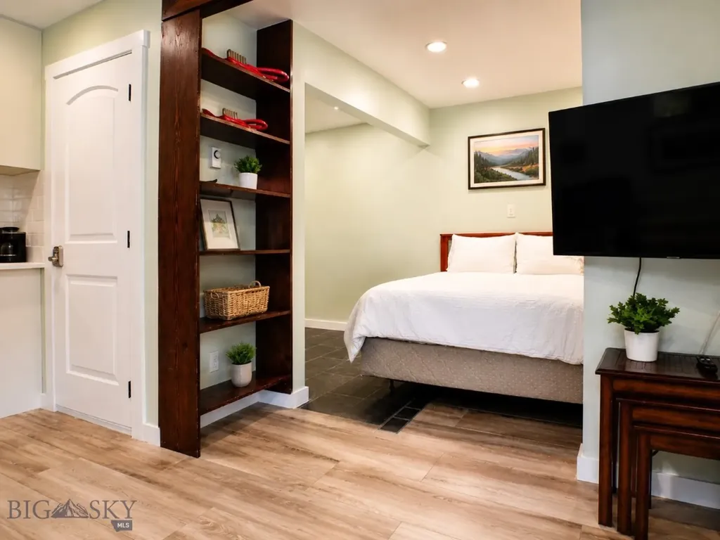 21 Sittingbull Road Big Sky MT 59716