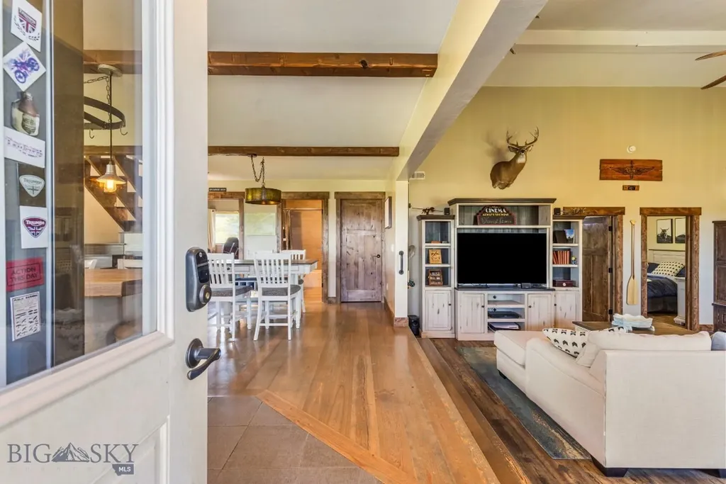30 Wineglass Loop N Livingston MT 59047