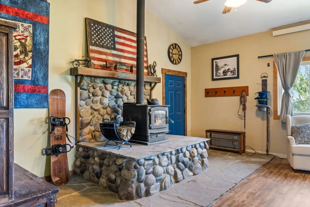 30 Wineglass Loop N Livingston MT 59047