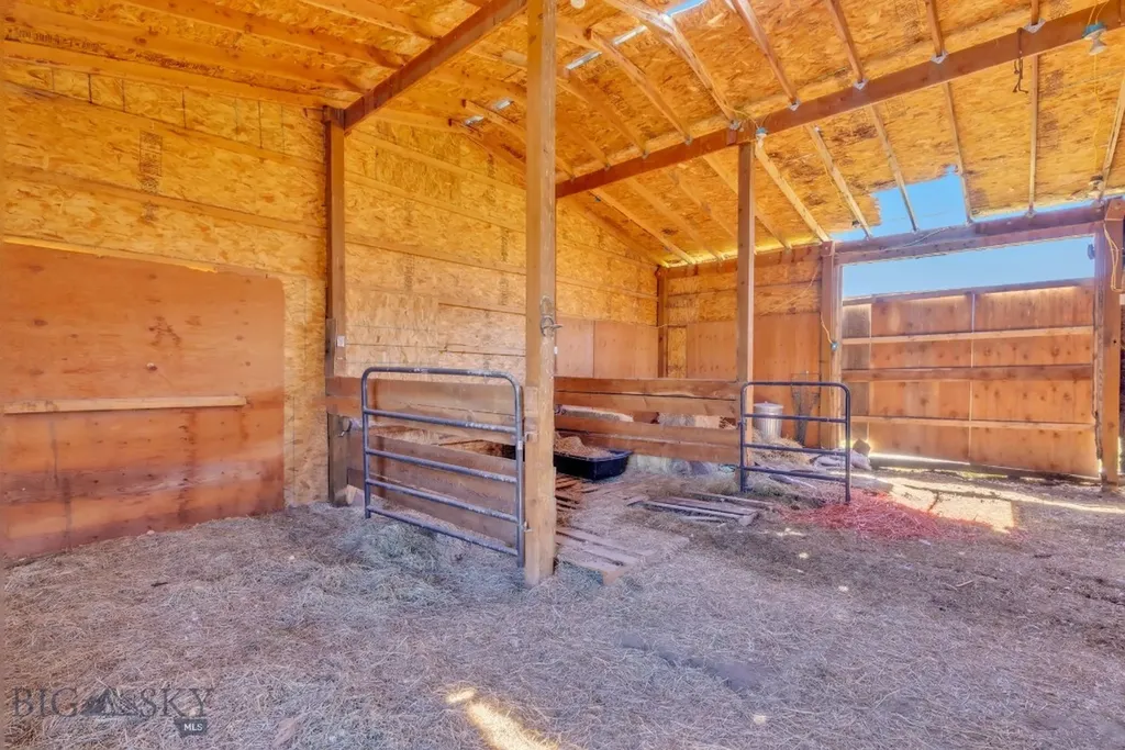 30 Wineglass Loop N Livingston MT 59047