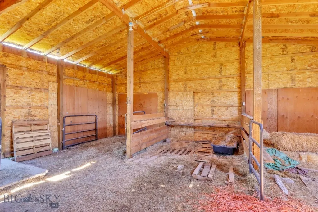 30 Wineglass Loop N Livingston MT 59047