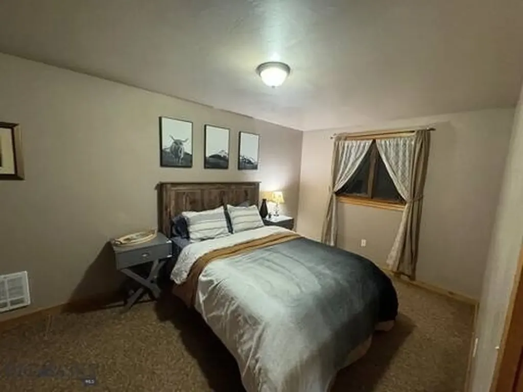 30 Wineglass Loop N Livingston MT 59047