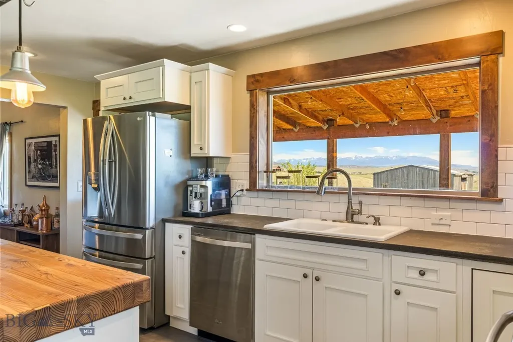 30 Wineglass Loop N Livingston MT 59047