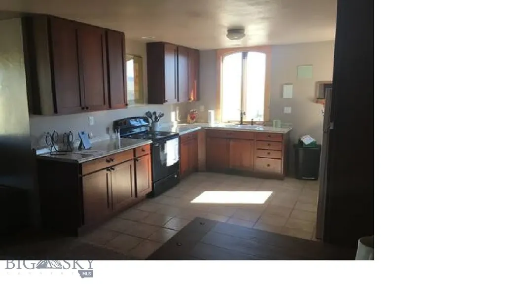 30 Wineglass Loop N Livingston MT 59047