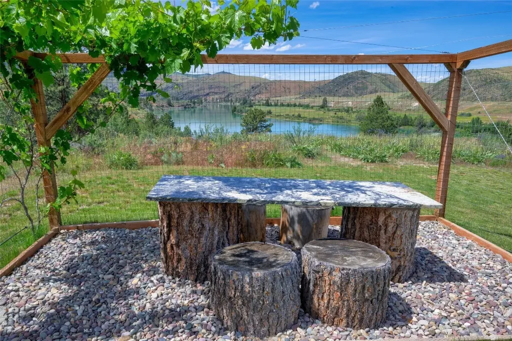 9701 Mt Highway 200 Dixon MT 59831
