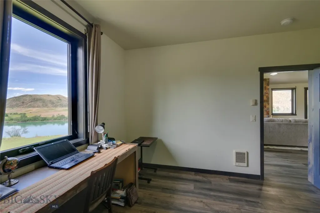 9701 Mt Highway 200 Dixon MT 59831