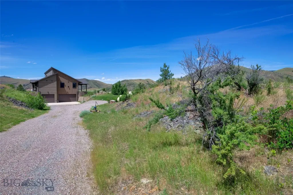 9701 Mt Highway 200 Dixon MT 59831