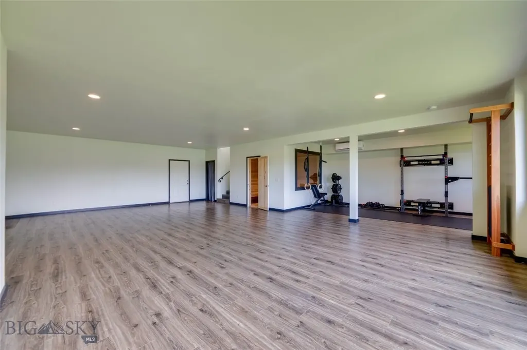 9701 Mt Highway 200 Dixon MT 59831