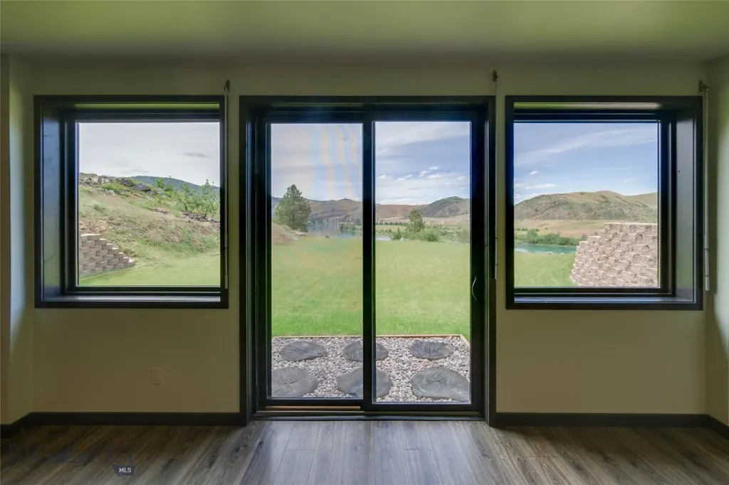 9701 Mt Highway 200 Dixon MT 59831