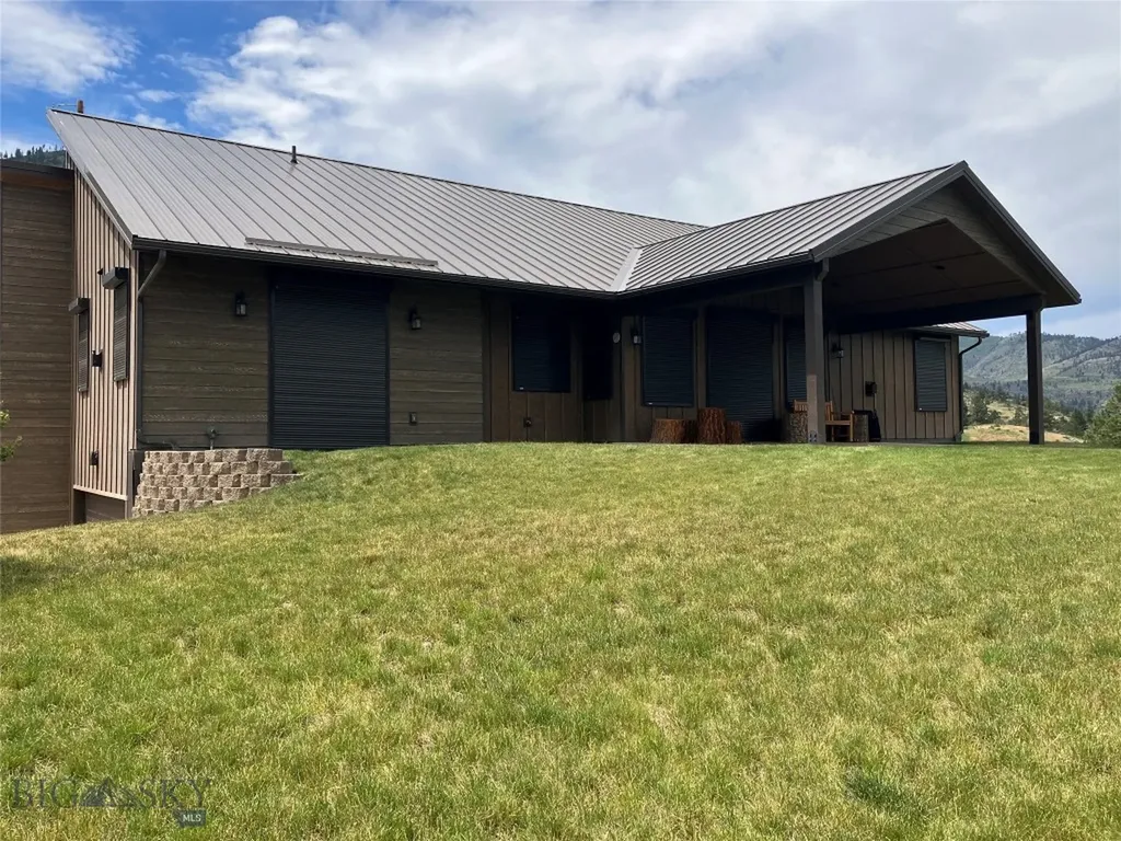 9701 Mt Highway 200 Dixon MT 59831