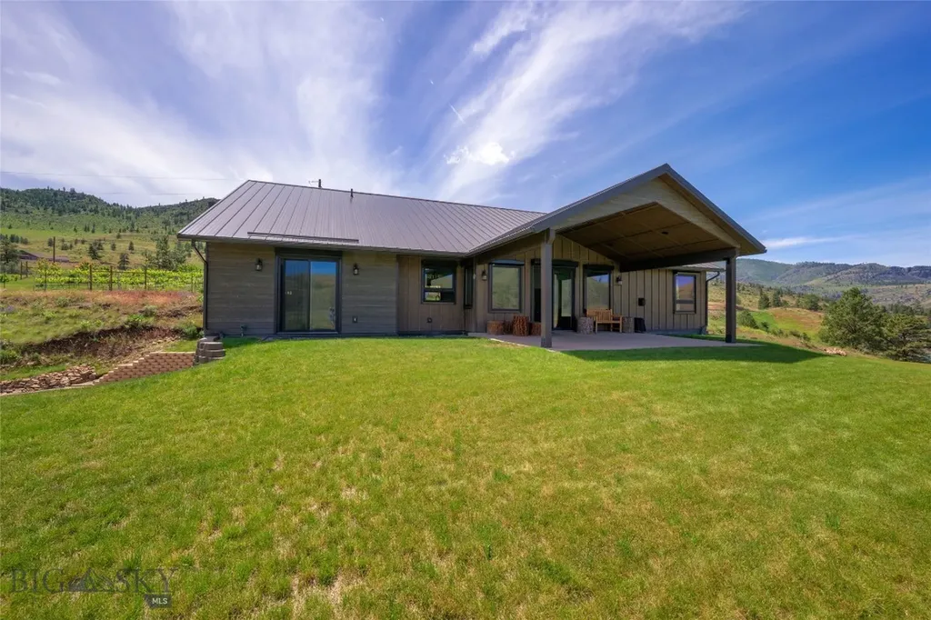 9701 Mt Highway 200 Dixon MT 59831