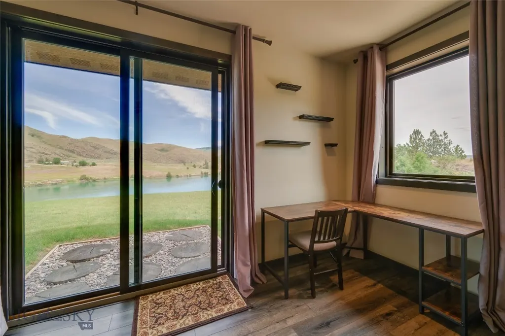 9701 Mt Highway 200 Dixon MT 59831