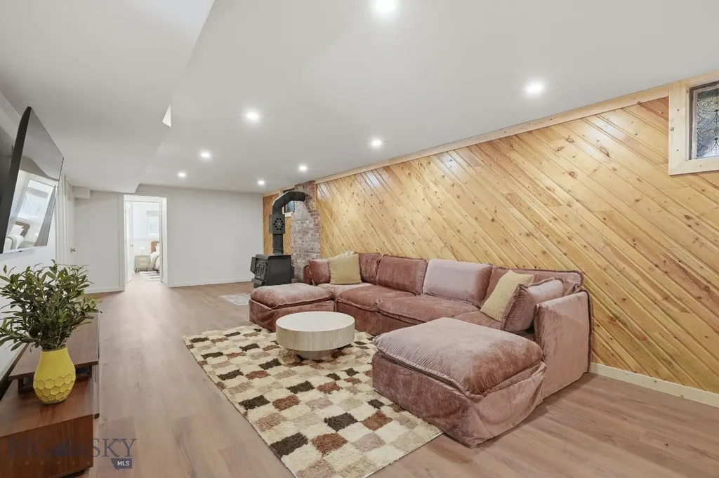 117 Henderson Bozeman MT 59715