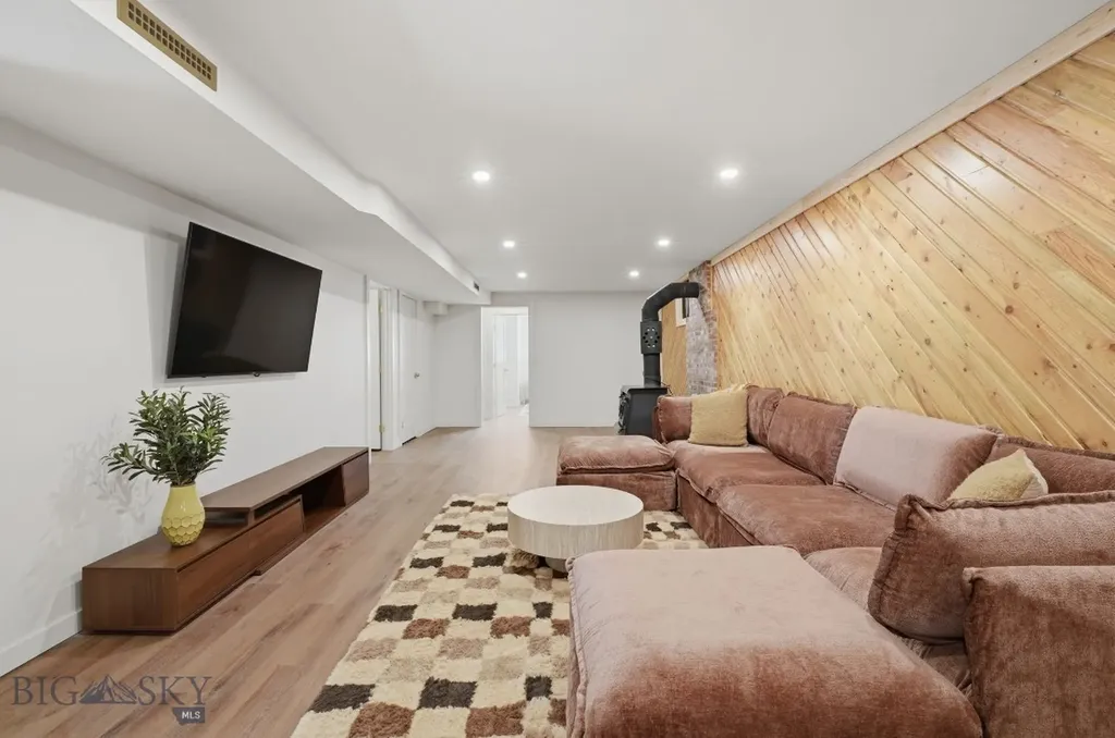 117 Henderson Bozeman MT 59715