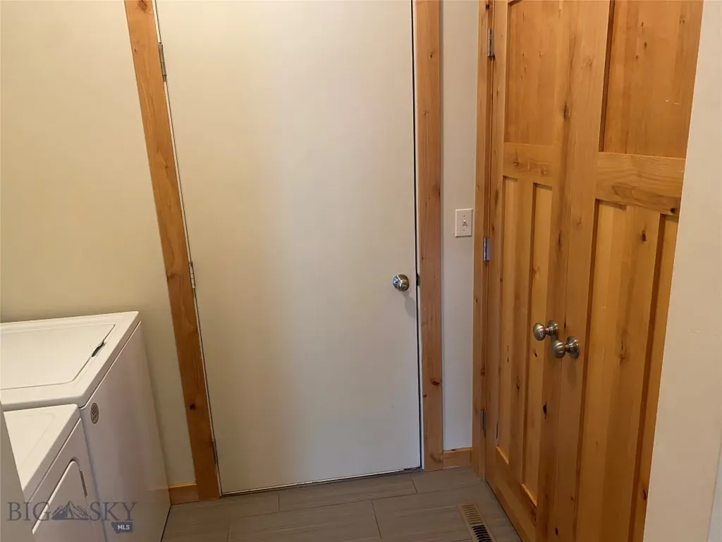 33 Voyager Lane Bozeman MT 59718