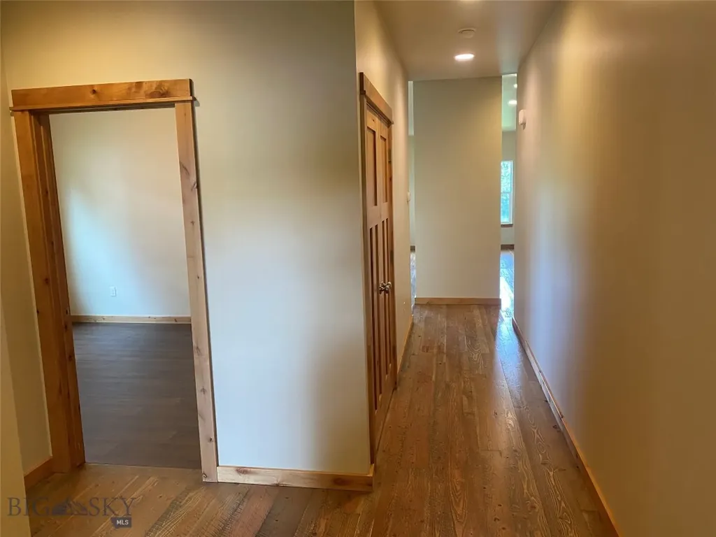 33 Voyager Lane Bozeman MT 59718