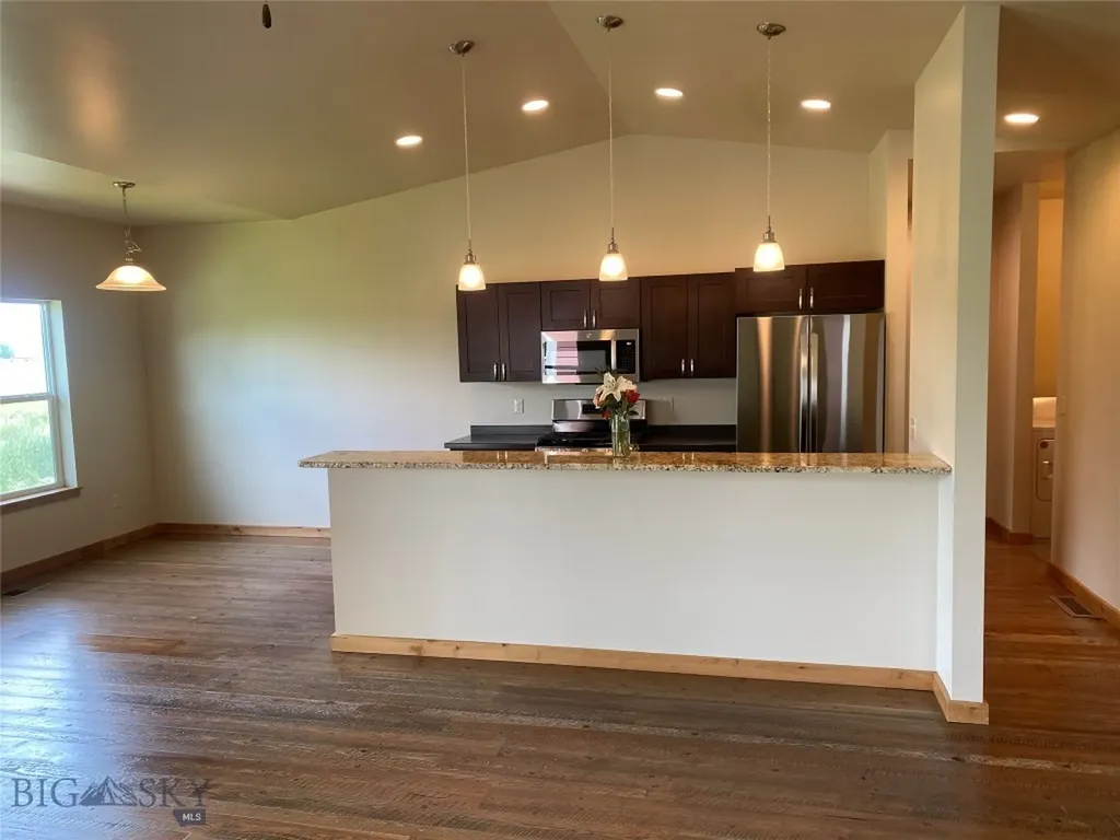 33 Voyager Lane Bozeman MT 59718