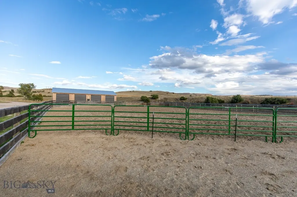 858 Lower Sweet Grass Big Timber MT 59011