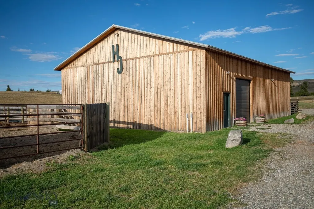 858 Lower Sweet Grass Big Timber MT 59011