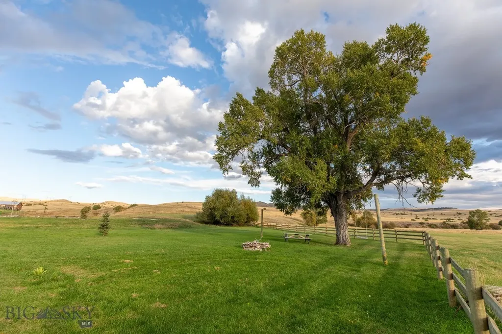858 Lower Sweet Grass Big Timber MT 59011