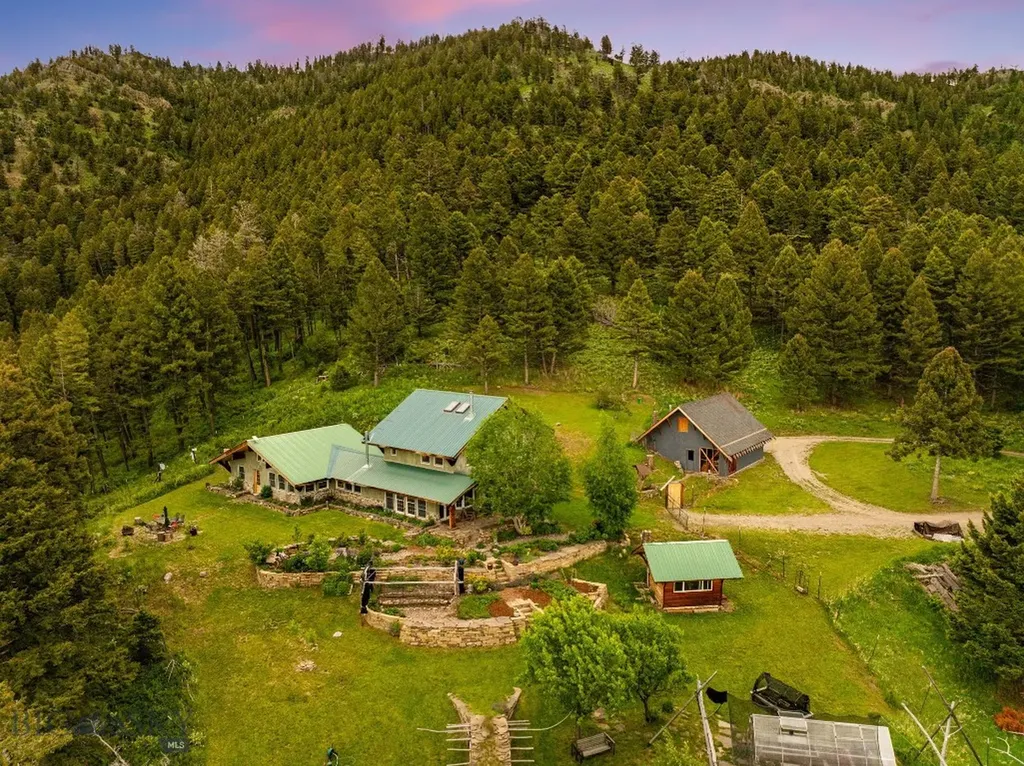 6780 Tepee Ridge Road Bozeman MT 59715