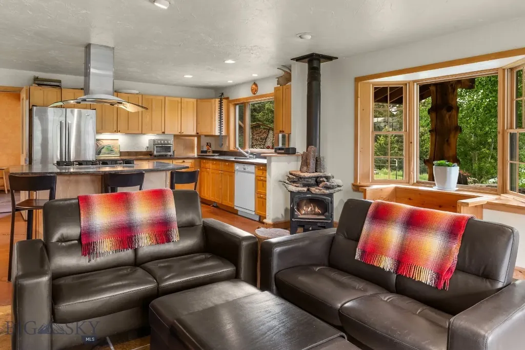 6780 Tepee Ridge Road Bozeman MT 59715