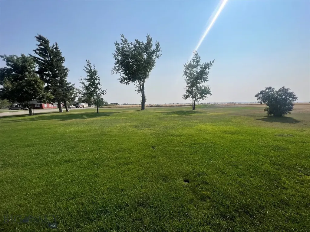 608 2nd Street Valier MT 59486