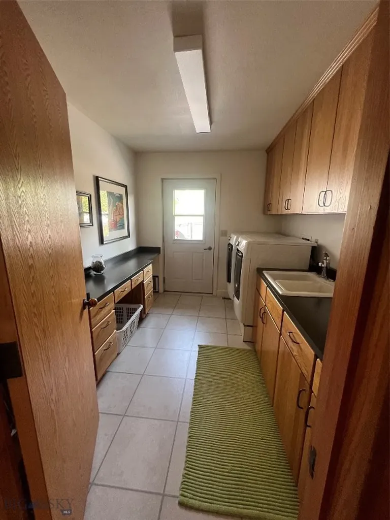 608 2nd Street Valier MT 59486